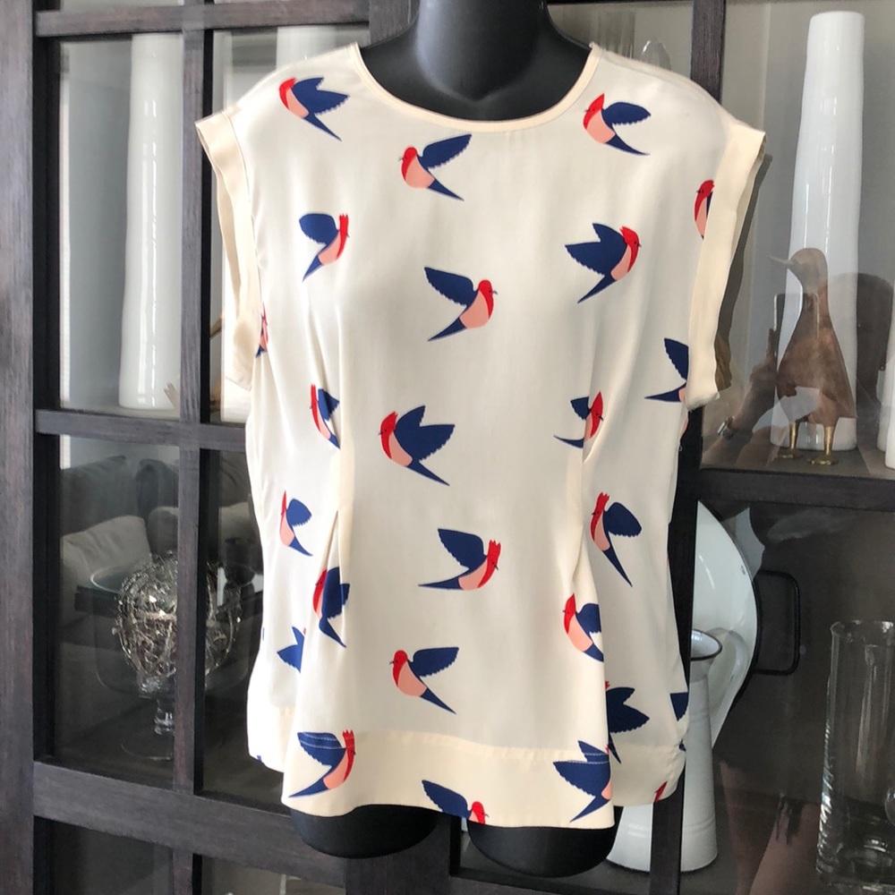 Marc Jacobs top with darting in the front and back